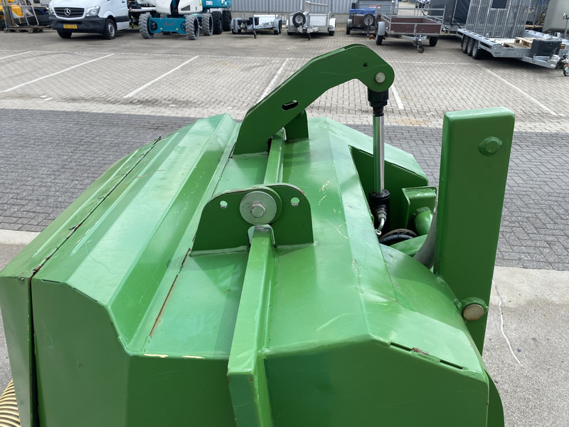 Faucheuse John Deere MCS 580 H, Hoogkieper, Opvangbak + afzuiging
