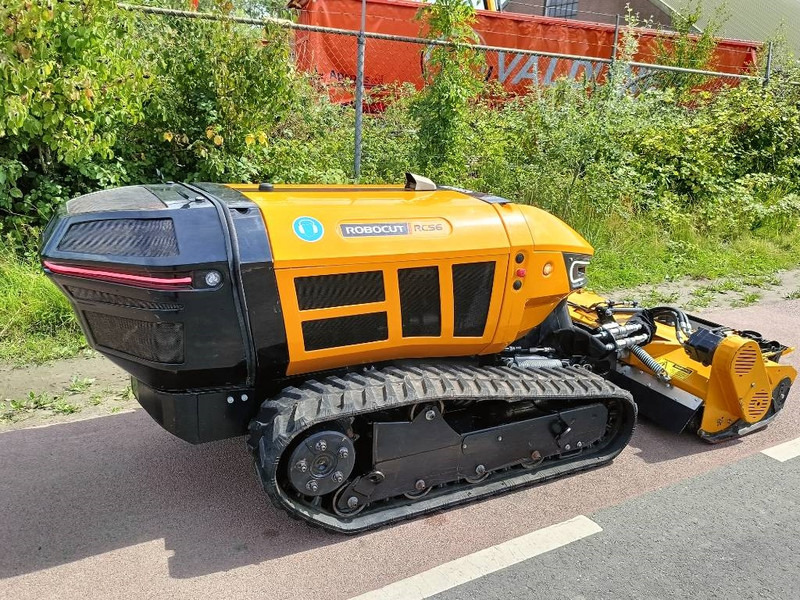 Faucheuse McConnel Robocut RC56 robot remote maaier mower 1200kg
