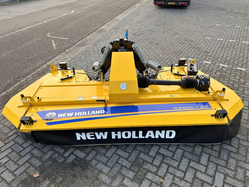 Faucheuse New Holland Duradisc F300 Frontmaaier