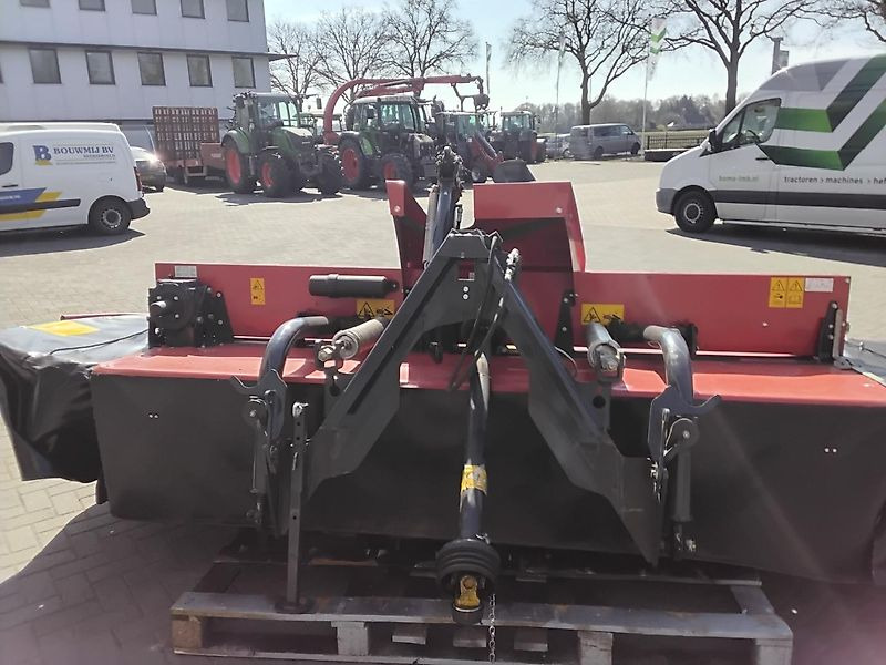 Faucheuse Vicon Maaicombinatie: Frontmaaier 332 F / Achtermaaier 340 Extra express