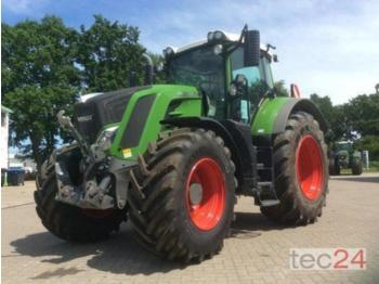 Tracteur agricole Fendt 828 Vario S4: photos 1
