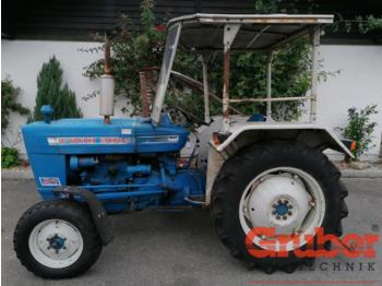 Tracteur agricole Ford 2000: photos 1