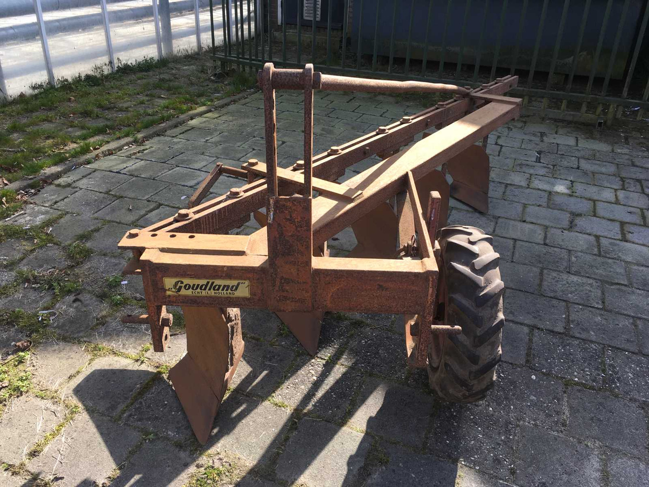 Machine agricole Goudland 5 schaar