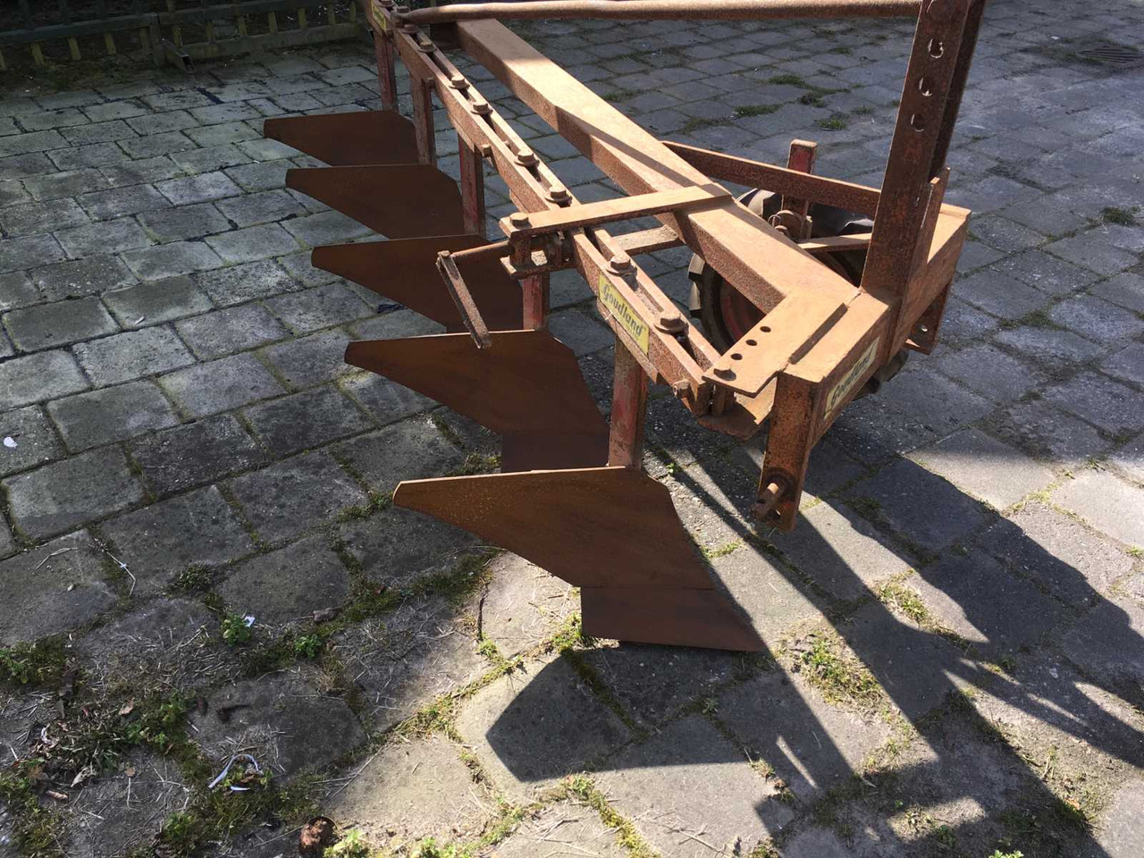 Machine agricole Goudland 5 schaar