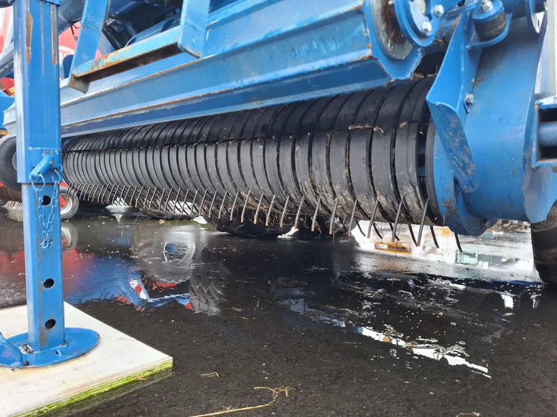 Machine agricole Göweil G-1F125