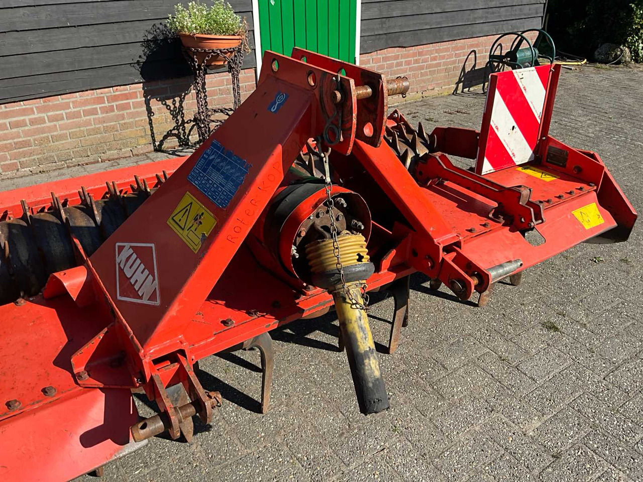 Herse rotative Kuhn HRB302D
