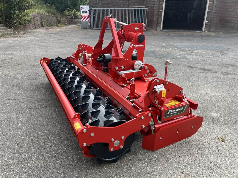 Herse rotative Kverneland M serie