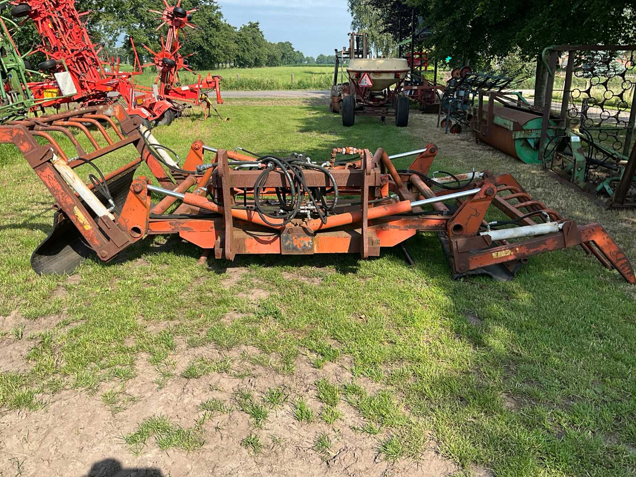 Machine agricole Holarus HM