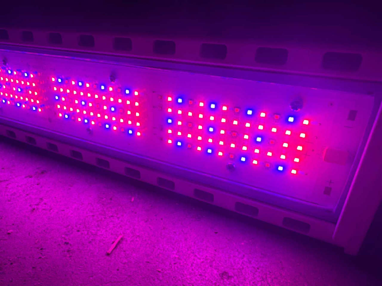 Machine agricole Hortilux HortiLed Top 120v19