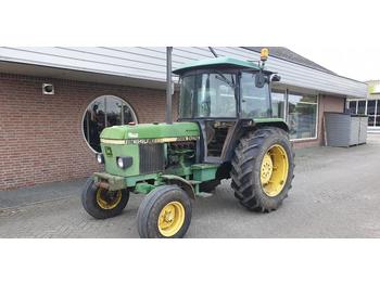 Tracteur agricole John Deere 1640: photos 1