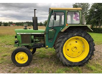 Tracteur agricole John Deere 2120: photos 1