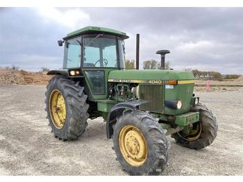 Tracteur agricole John Deere 4040 4x4: photos 1