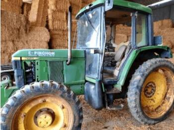 Tracteur agricole John Deere 6110: photos 1