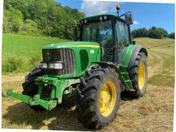 Tracteur agricole John Deere 6820: photos 1