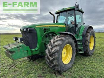 Tracteur agricole John Deere 8220: photos 1