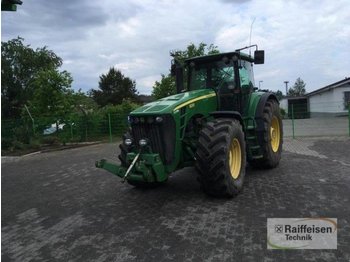 Tracteur agricole John Deere 8230: photos 1