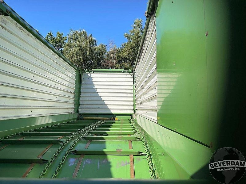 Machine agricole Krone TX 460