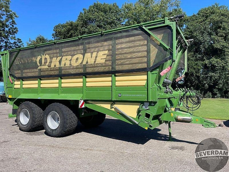 Machine agricole Krone TX 460