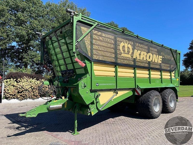 Machine agricole Krone TX 460