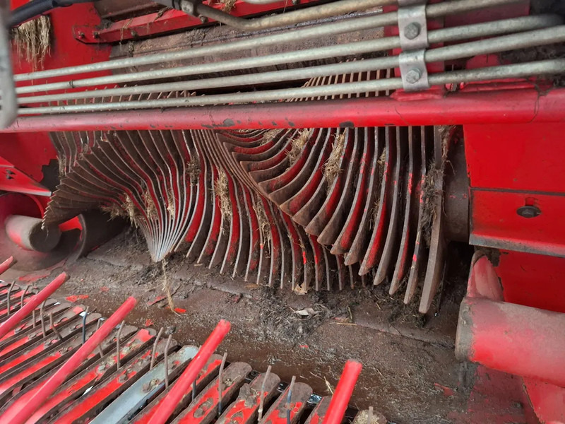 Machine agricole Lely RP245 profi