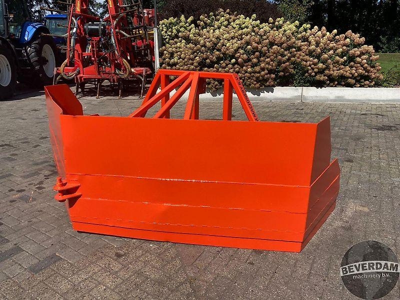 Machine agricole Maisschuif