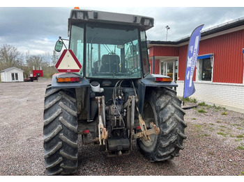 Tracteur agricole Massey Ferguson 3065 Dismantled. Only spare parts: photos 4