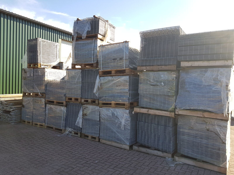 Matériel d'élevage Gegalvaniseerde draad staalmatten gaaspanelen