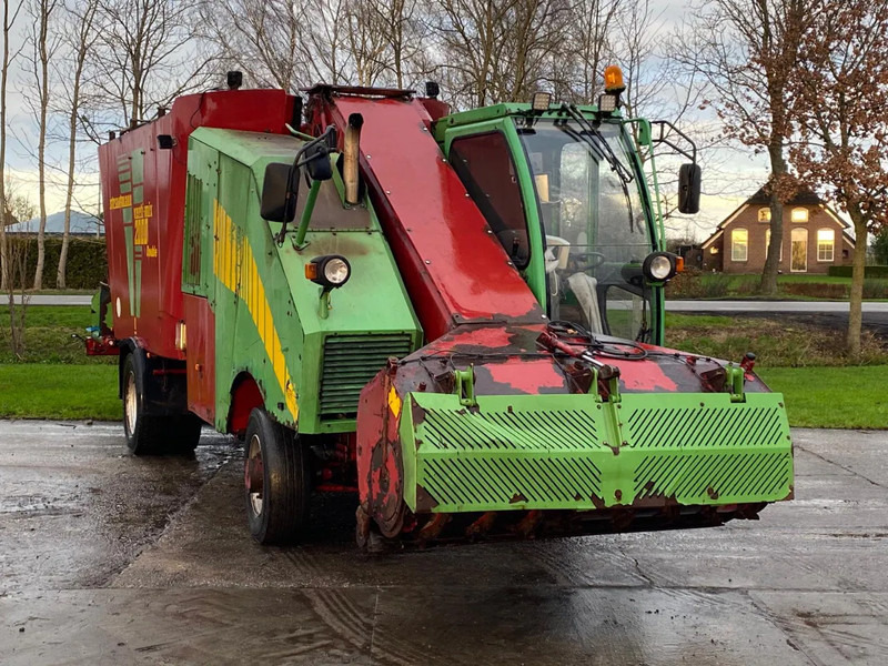 Matériel d'élevage Strautmann VM 2000 D zelfrijdende mengwagen verti mix 2000