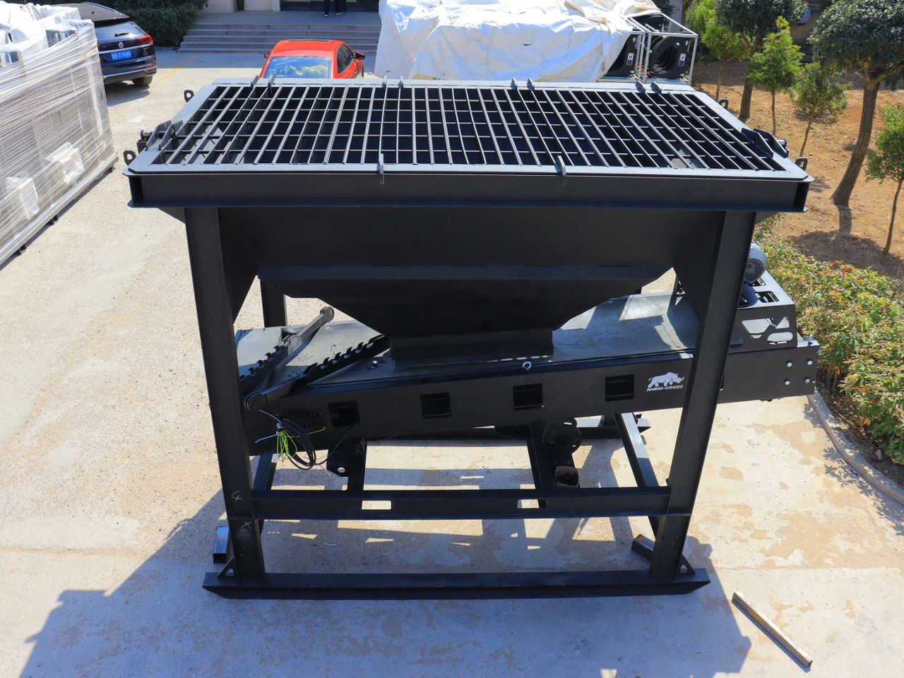 Matériel d'élevage VGT Doseerbak met transportband