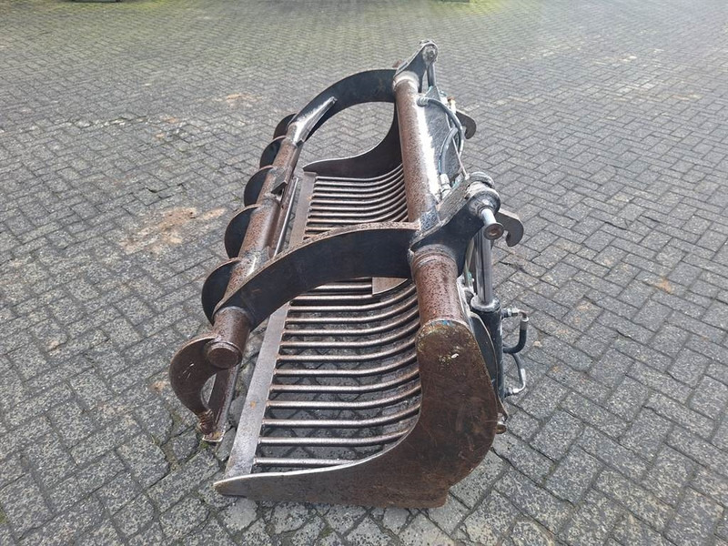 Matériel d'élevage Volvo BM L 30