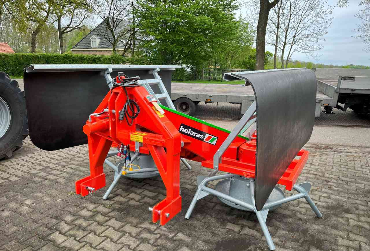 Matériel d'ensilage Holaras Jumbo HK kuilverdeler nieuw Weidebouwmachines