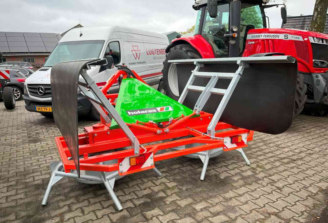 Matériel d'ensilage Holaras Jumbo HK kuilverdeler nieuw Weidebouwmachines