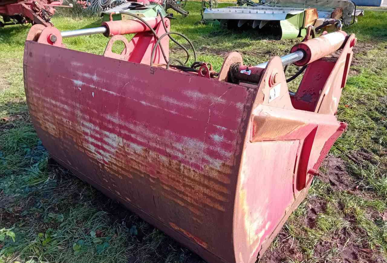 Matériel d'ensilage Redrock Alligator 200 Large kuilhapper, voermachines