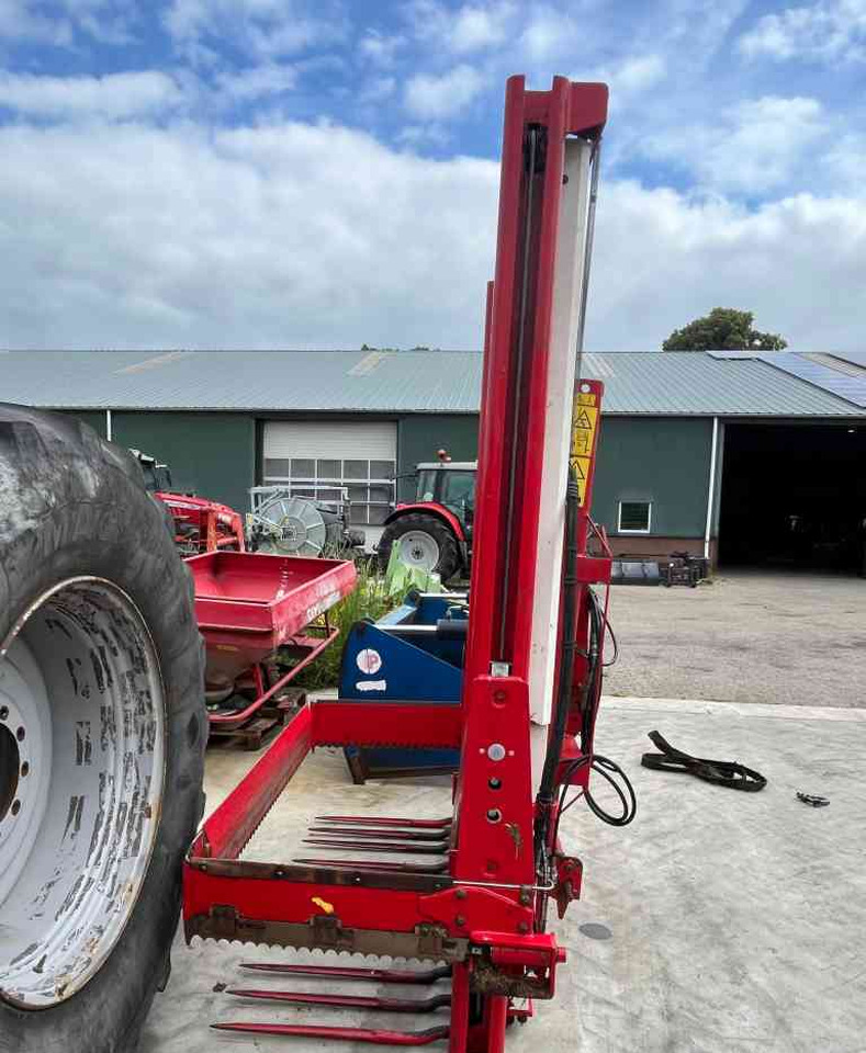 Matériel d'ensilage Trioliet TU195 Kuilvoersnijder kuilsnijder voermachines
