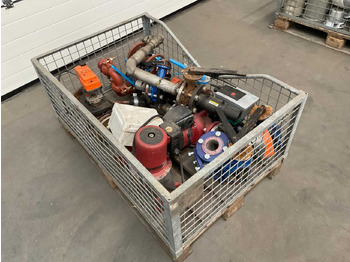 Matériel d'irrigation  Batch of pumps and valves