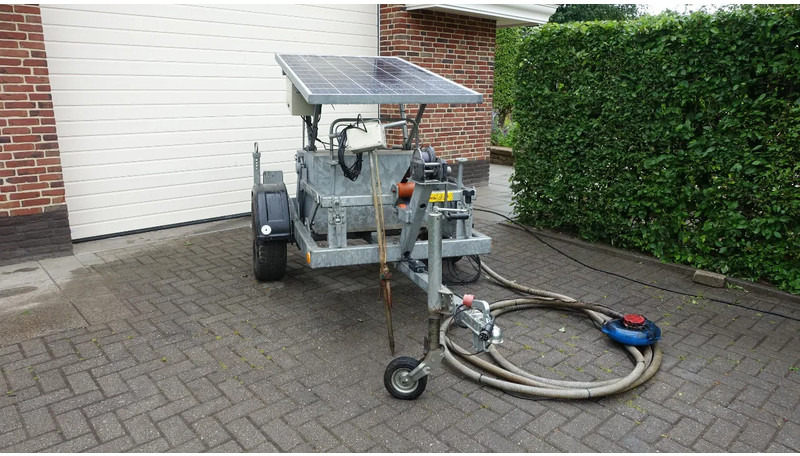Matériel d'irrigation Plasdraspomp op aanhangwagen afzetbaar