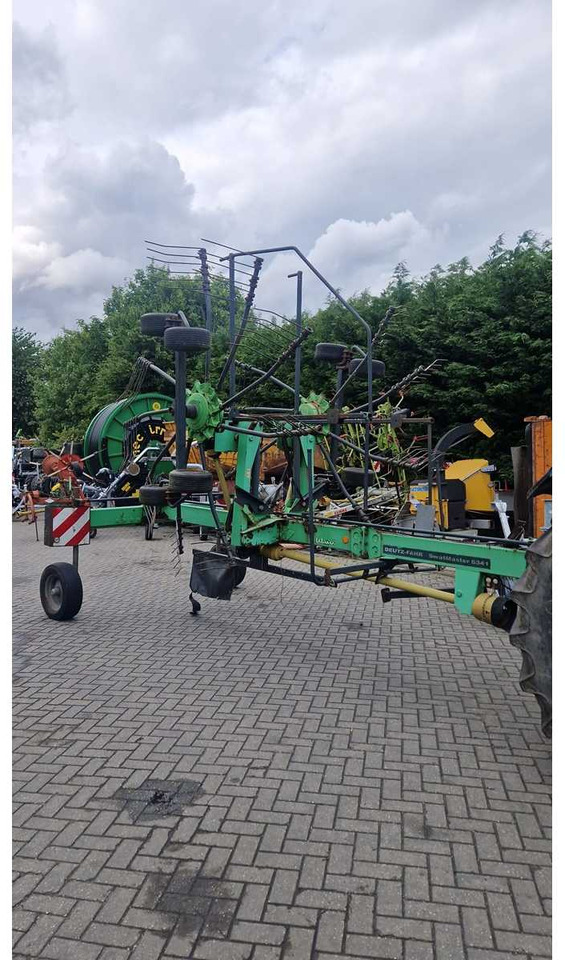 Matériel de fenaison Deutz 6654