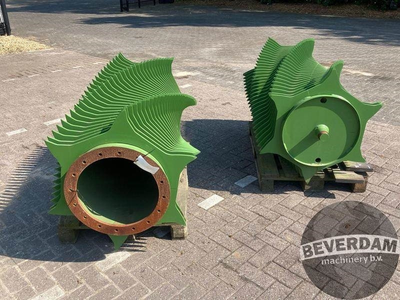 Matériel de fenaison Krone Titan Rotor nieuw!