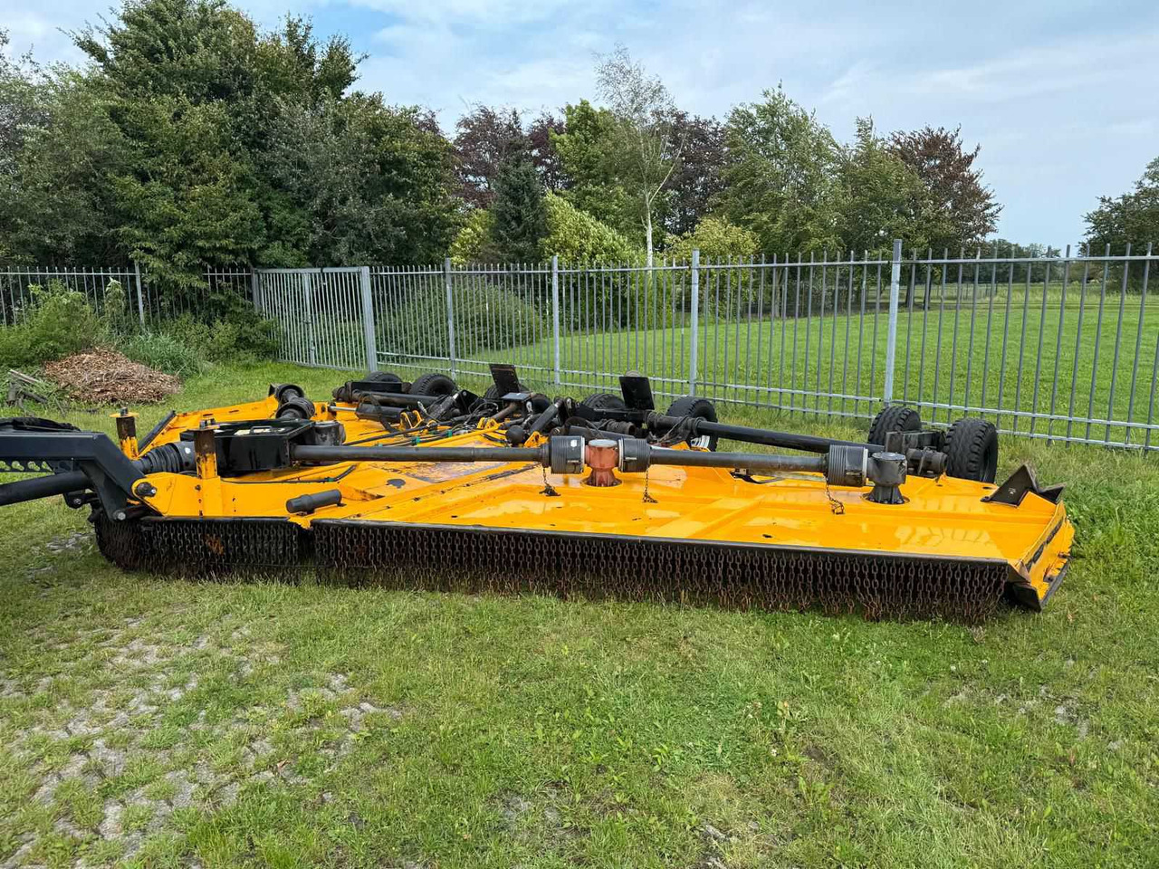 Matériel de fenaison Mcconnel SR820
