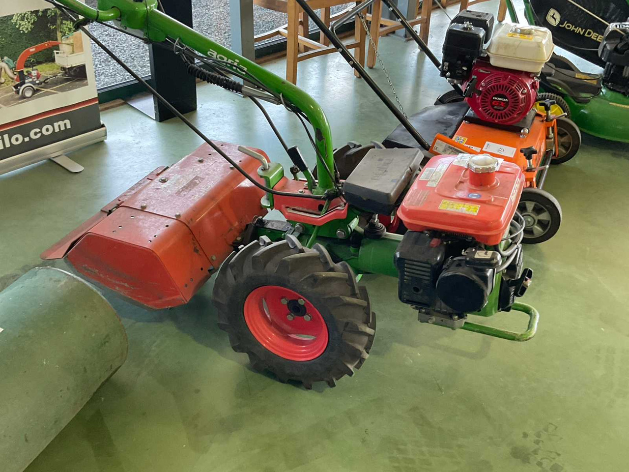 Matériel de jardinage Agria 3600