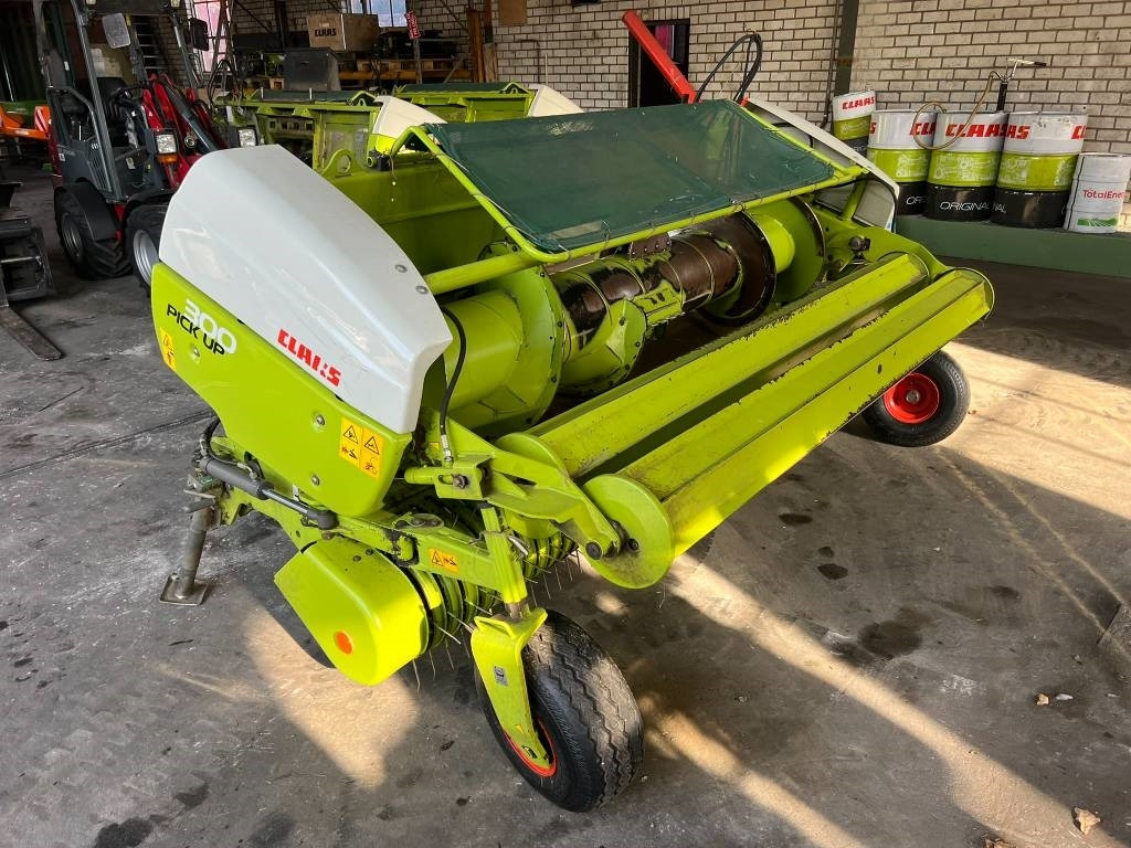 Matériel de jardinage Claas PU 300 HD