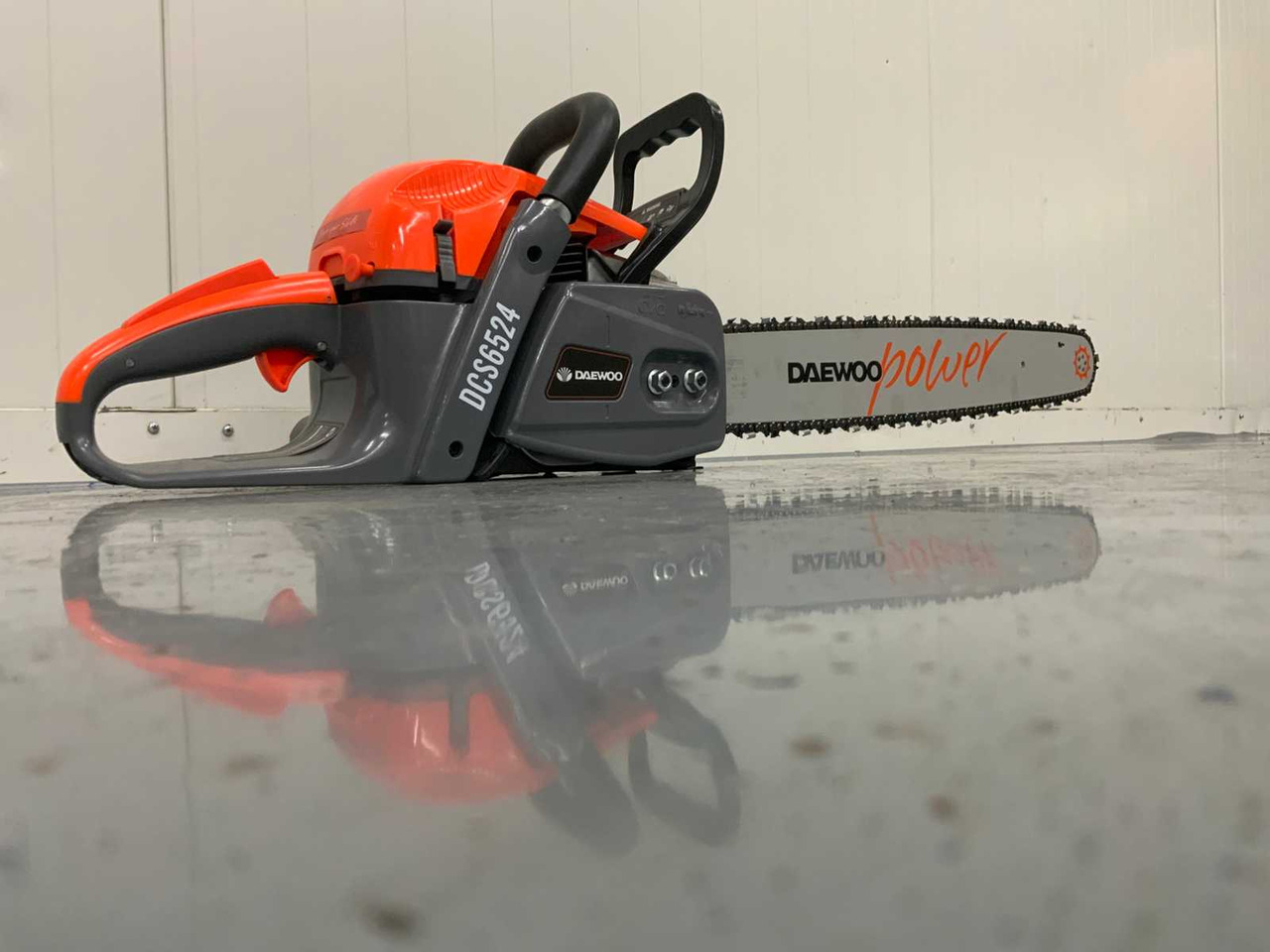 Matériel de jardinage Daewoo DCS6524