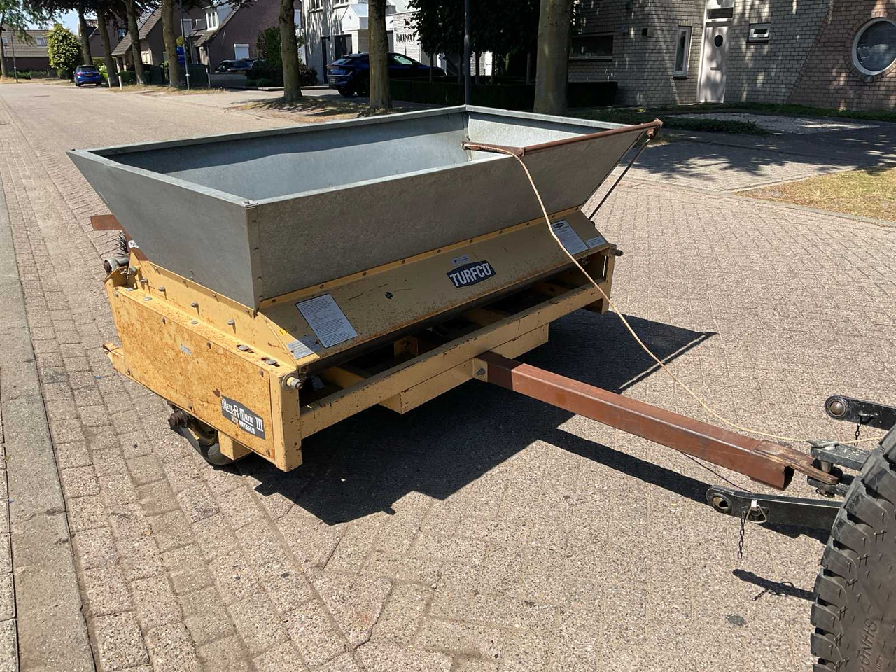 Matériel de jardinage Turfco Mete-r-matic III Top Dresser