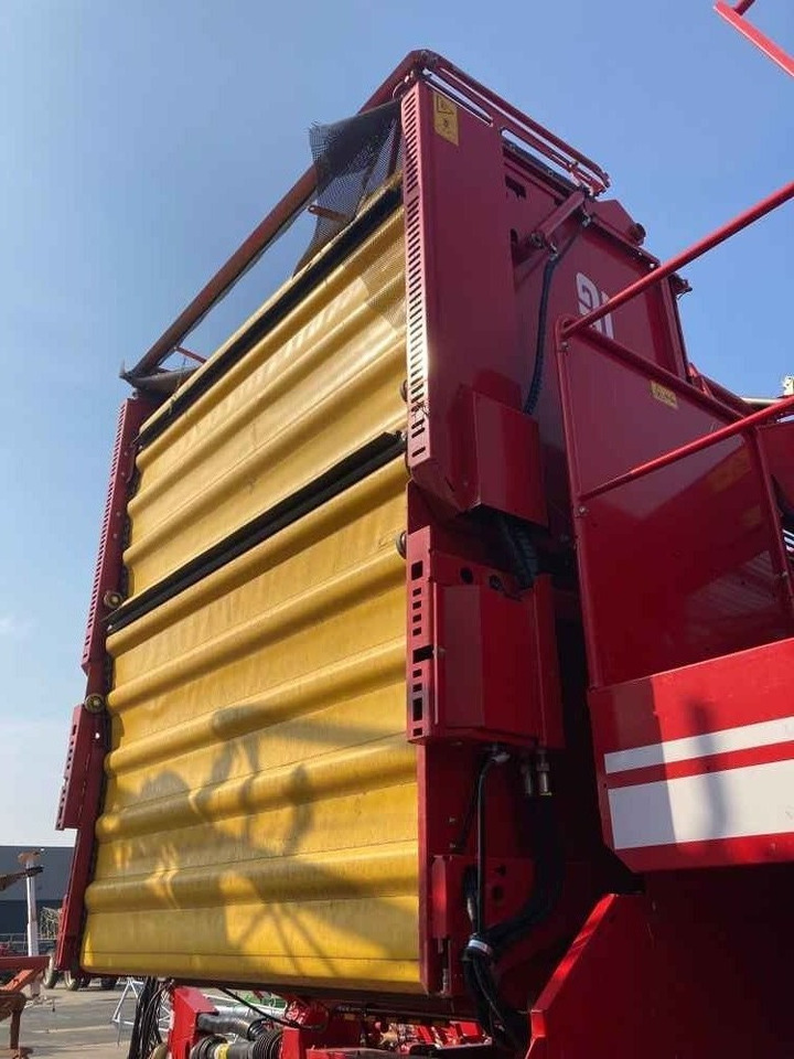 Matériel de récolte Grimme SE 150-60 UB