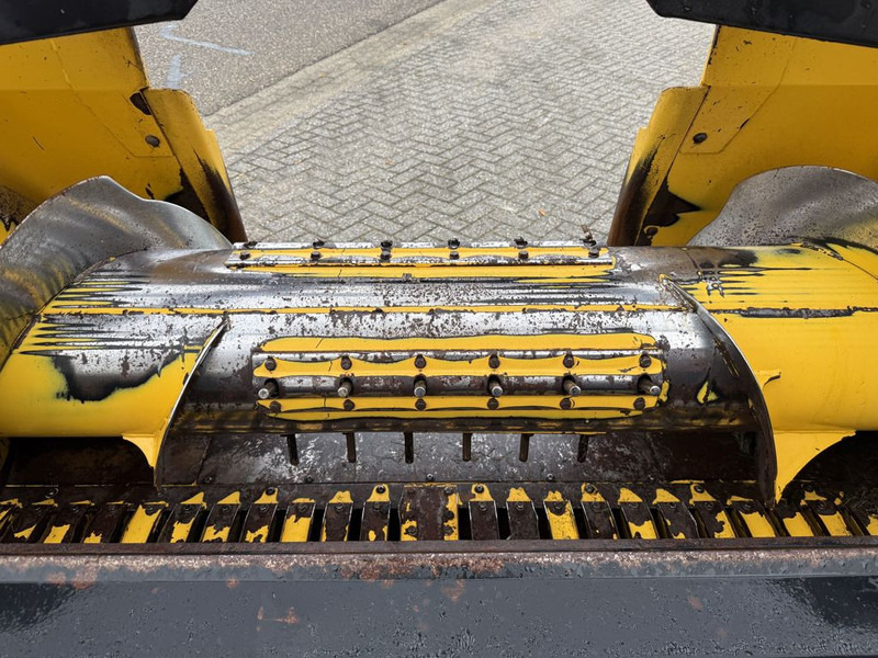 Matériel de récolte New Holland 300FPE Gras Pickup