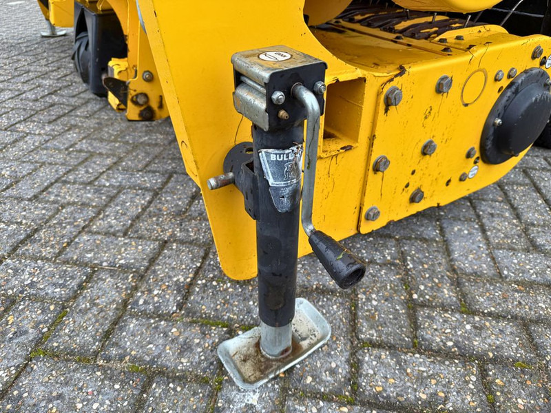 Matériel de récolte New Holland 300FPE Gras Pickup