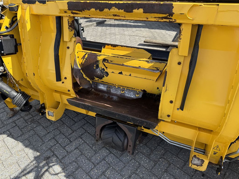 Matériel de récolte New Holland 300FPE Gras Pickup