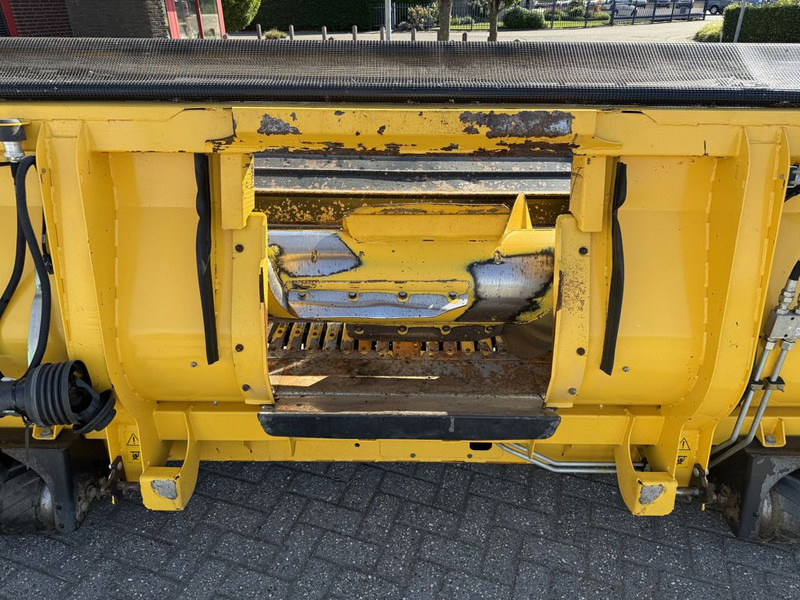 Matériel de récolte New Holland 380FP Gras Pickup