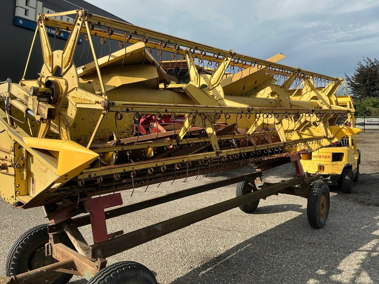 Matériel de récolte New Holland TF44