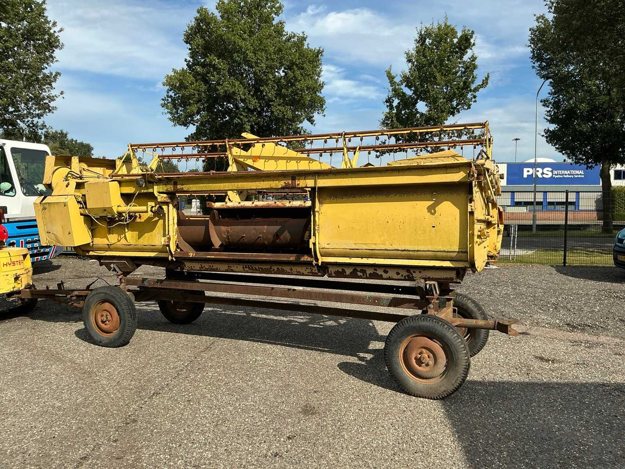 Matériel de récolte New Holland TF44